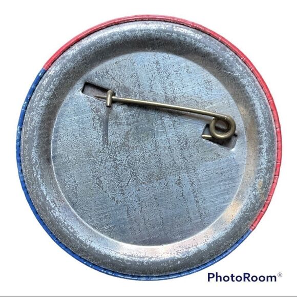 Vintage War Stamps Pin Badge - Picture 3 of 4